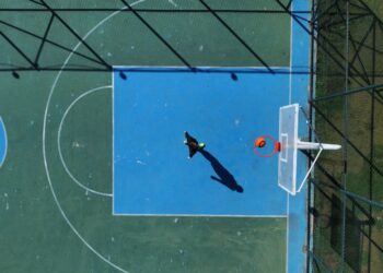 Les critères d’une surface de terrain de basket accessible aux handicapés